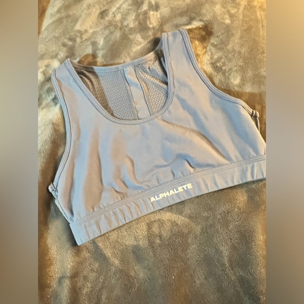 Alphalete sports bra